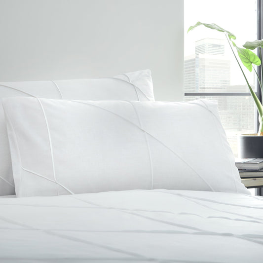 Serene Diamond White Slant/Dart Duvet Cover Set