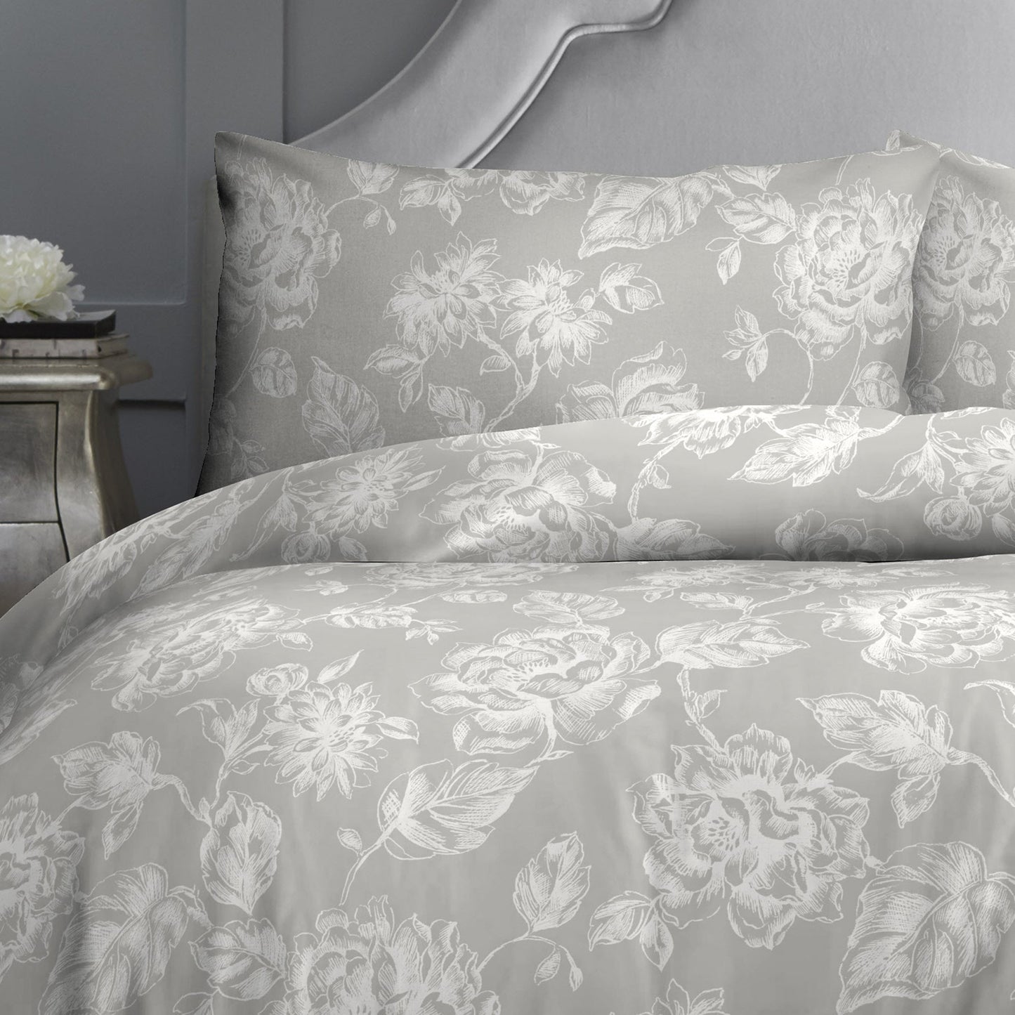 Dreams & Drapes Mishka Grey Duvet Cover Set
