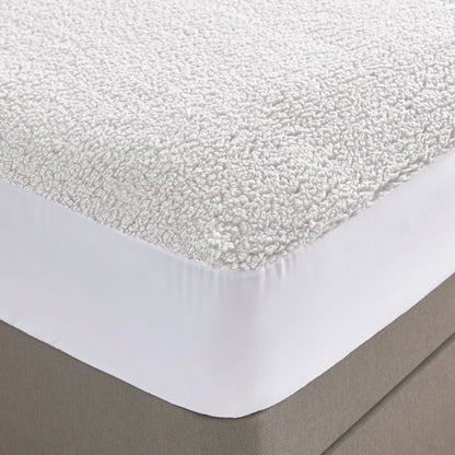 Silentnight Fleecy Mattress Protector with Skirt