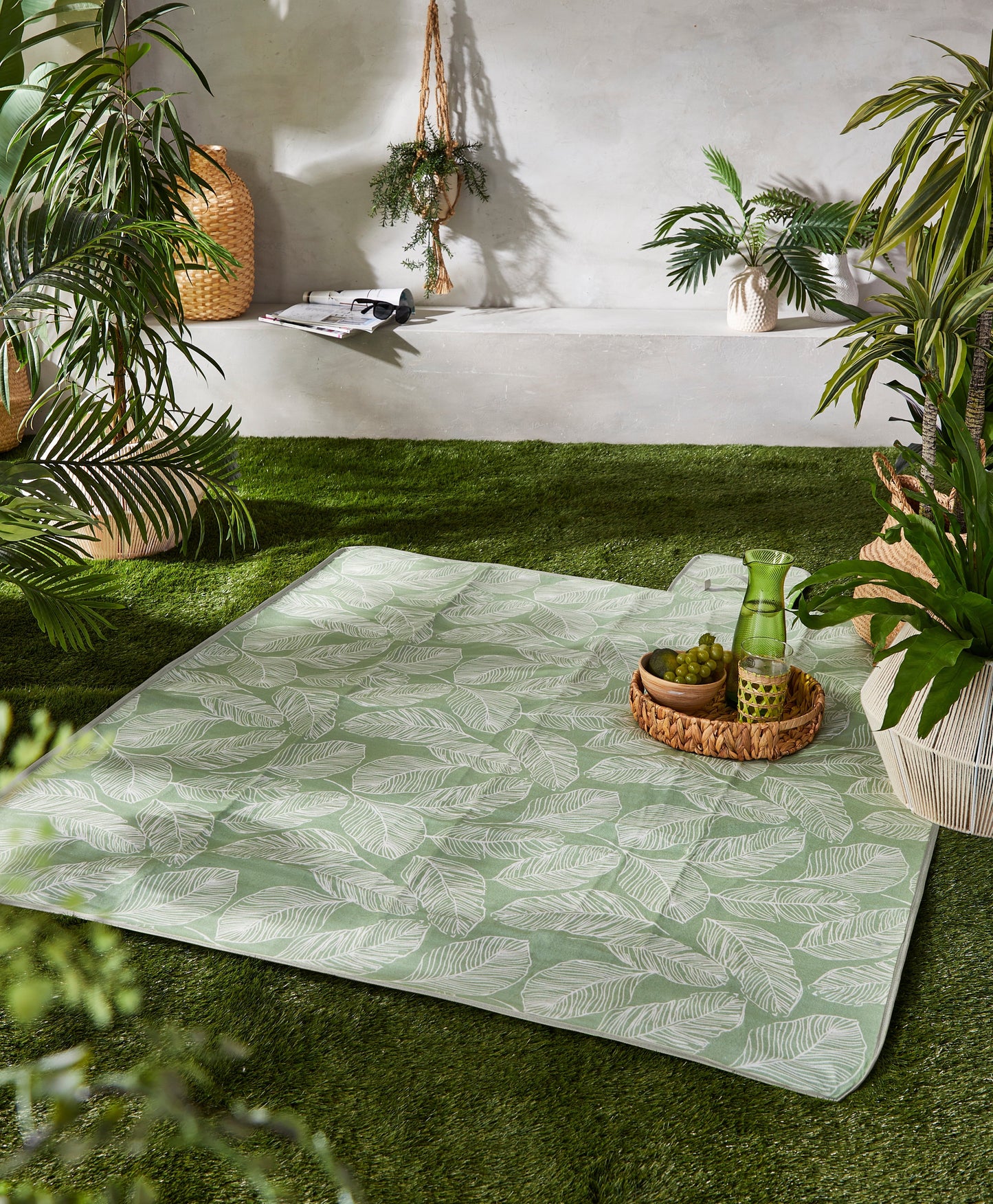 Fusion Matteo Green Picnic Blanket