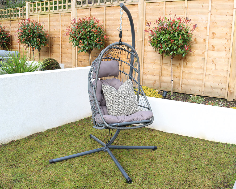 Royalcraft Relaxer Hanging Rattan Pod Chair