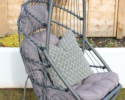 Royalcraft Relaxer Hanging Rattan Pod Chair