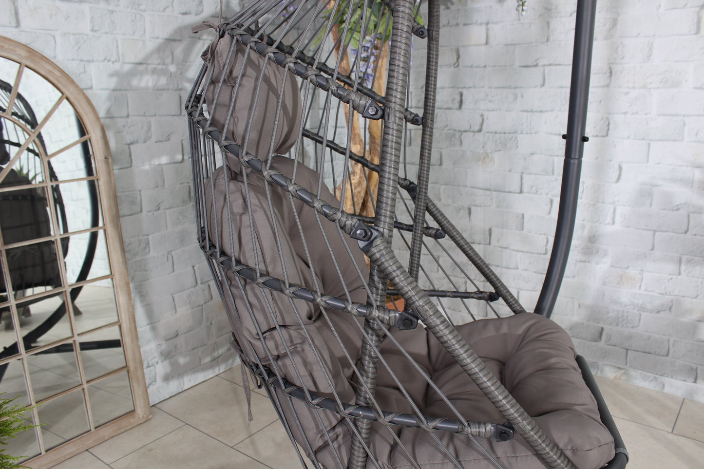 Royalcraft Relaxer Hanging Rattan Pod Chair
