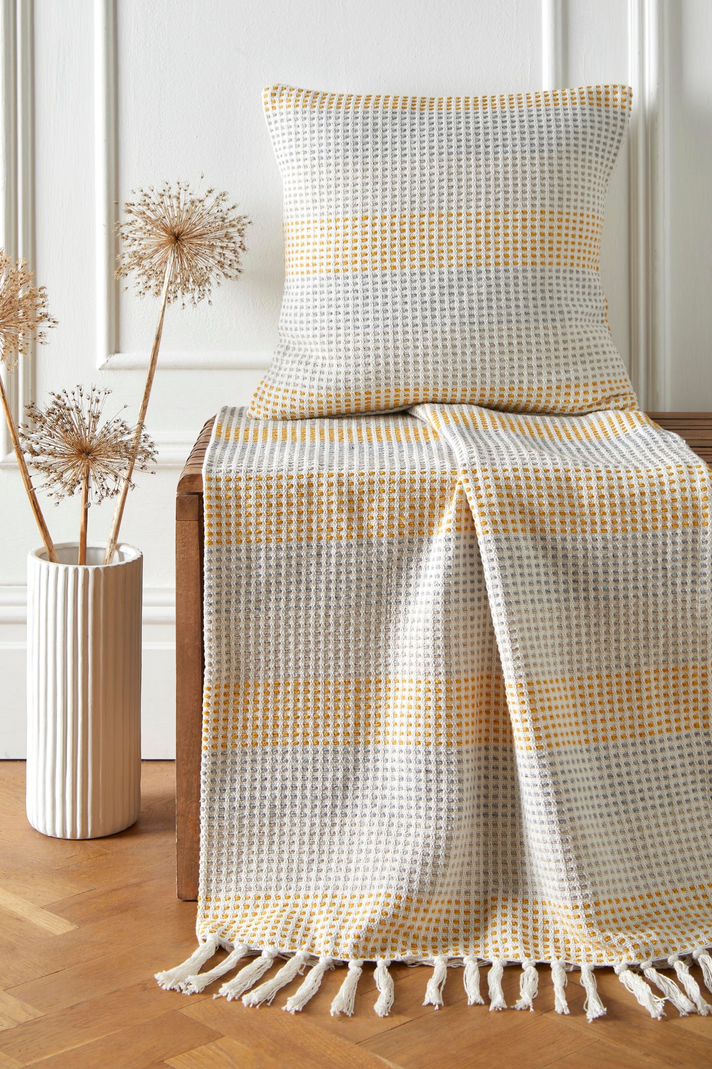 Appletree Loft Reva Throw
