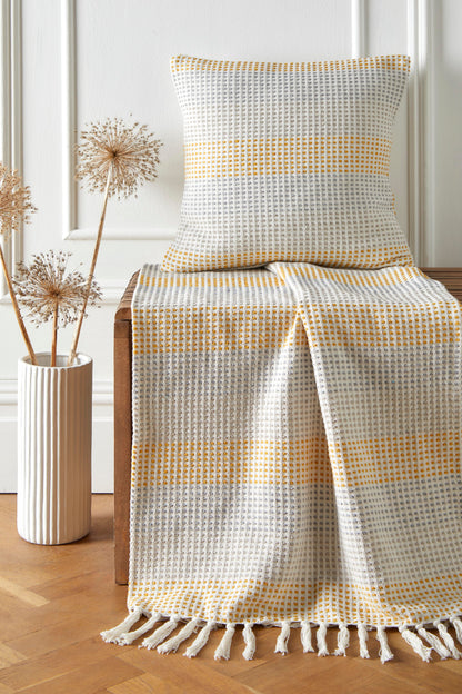 Appletree Loft Reva Throw