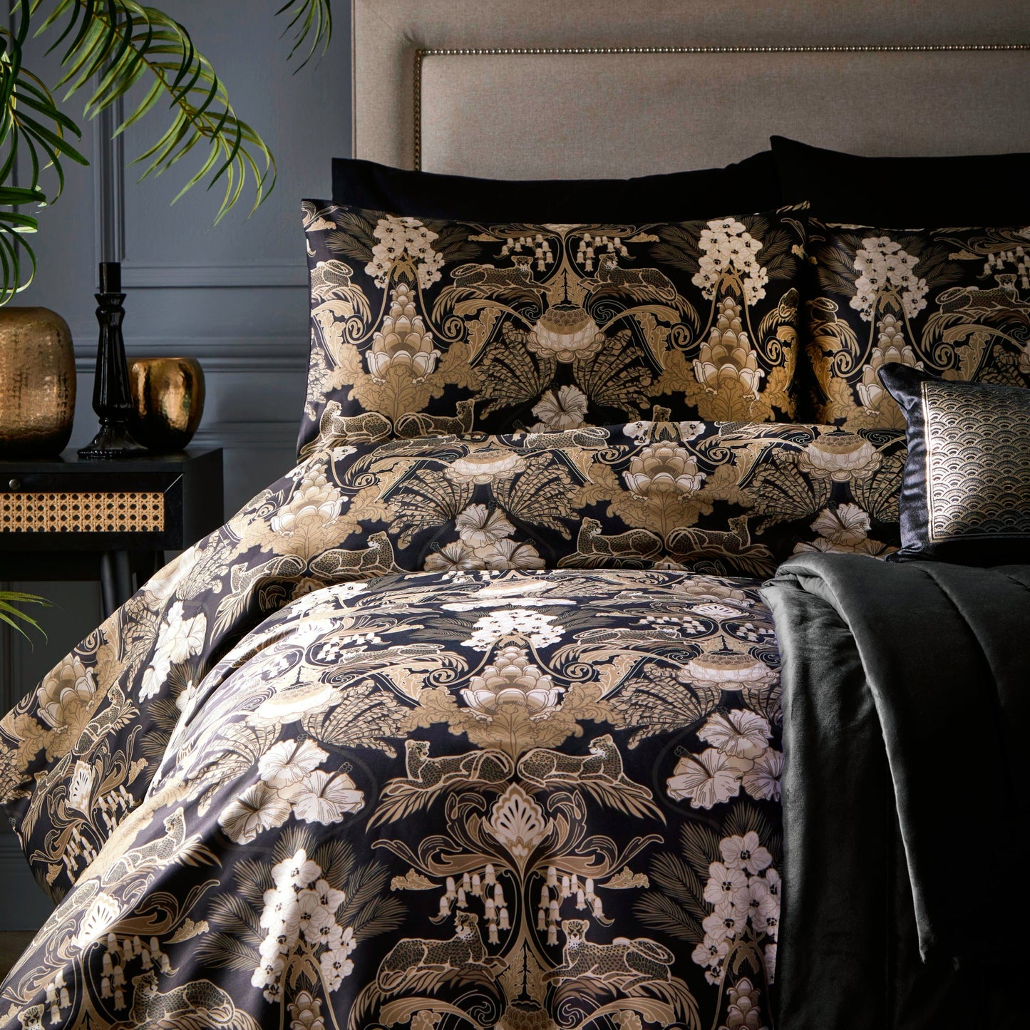 Laurence Llewelyn-Bowen Black and Gold Suburban Jungle Duvet Cover Set