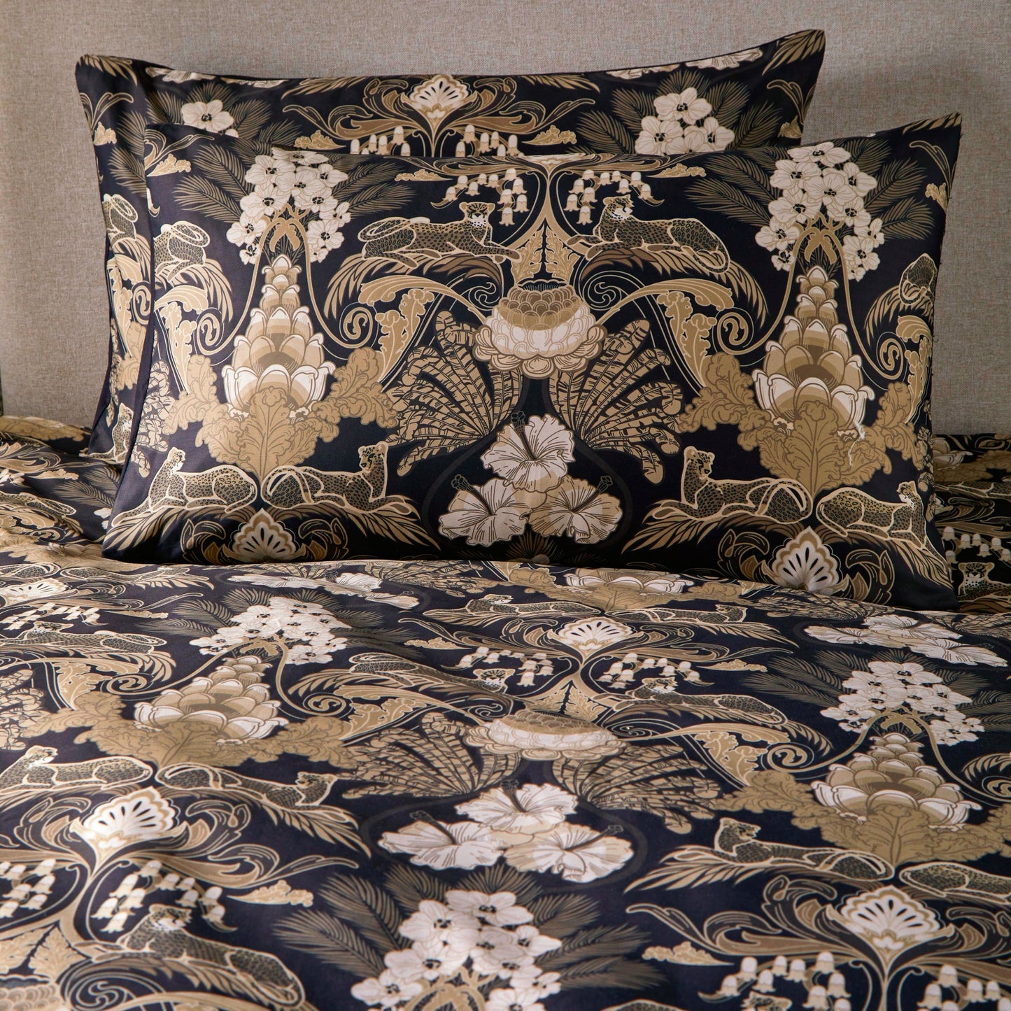 Laurence Llewelyn-Bowen Black and Gold Suburban Jungle Duvet Cover Set
