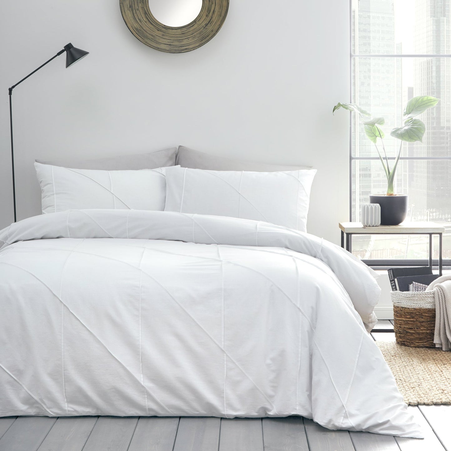 Serene Diamond White Slant/Dart Duvet Cover Set