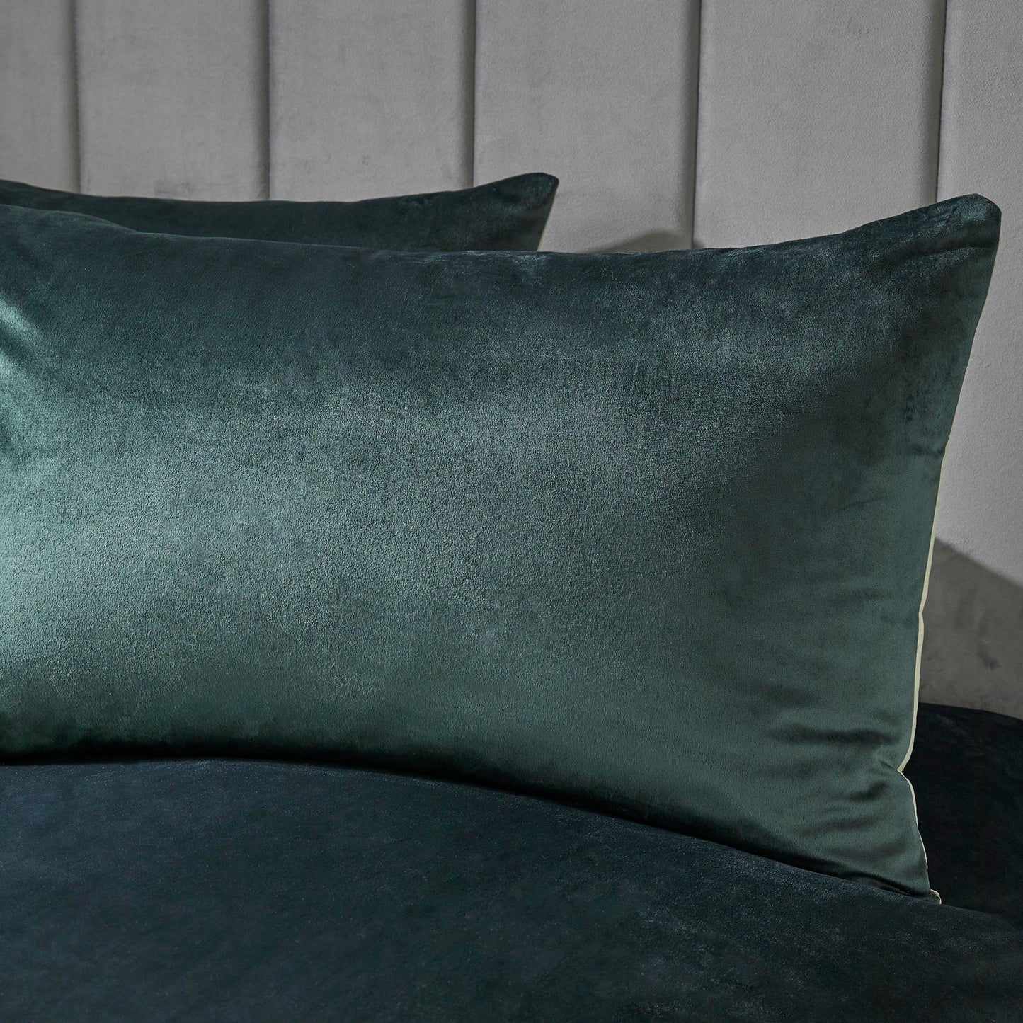 Laurence Llewelyn-Bowen Bottle Green Montrose Bedding Duvet Cover Set