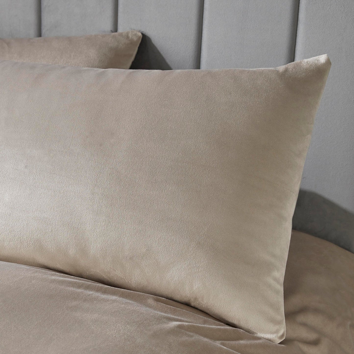 Laurence Llewelyn-Bowen Linen Montrose Bedding Duvet Cover Set