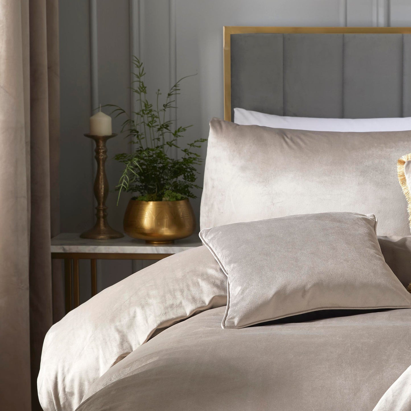Laurence Llewelyn-Bowen Linen Montrose Bedding Duvet Cover Set