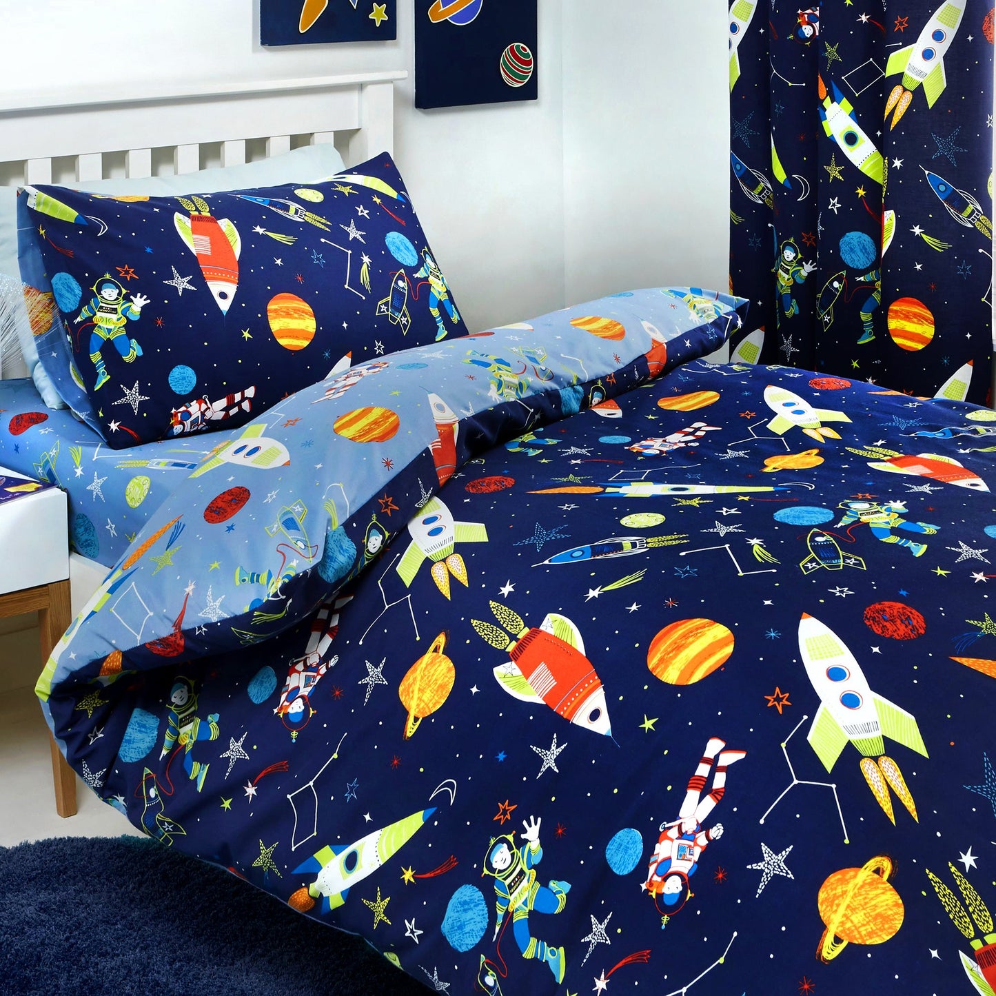 Bedlam Blue Supersonic Glow in the Dark Duvet Cover Set